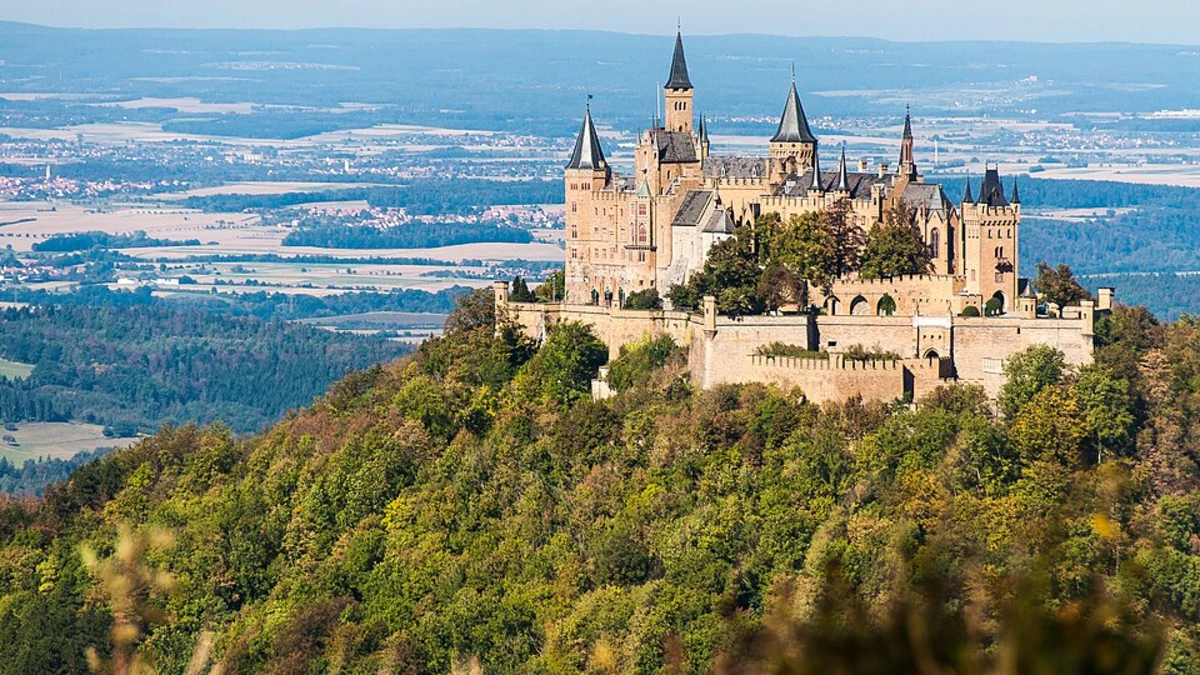 Hohenzollern and Burg Hohenzollern via Main Neckar Rhein Weg