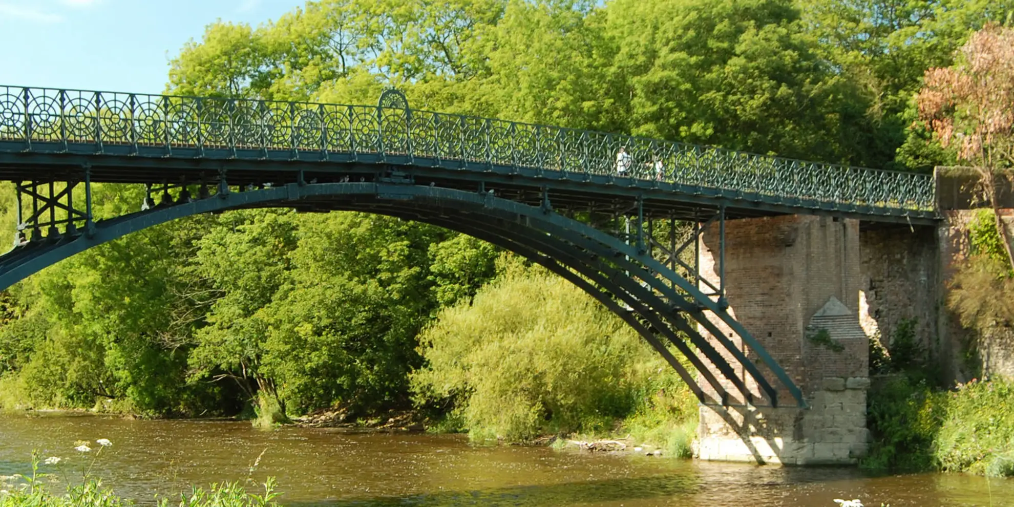 An image depicting the trail Silkin Way and its surrounding area.