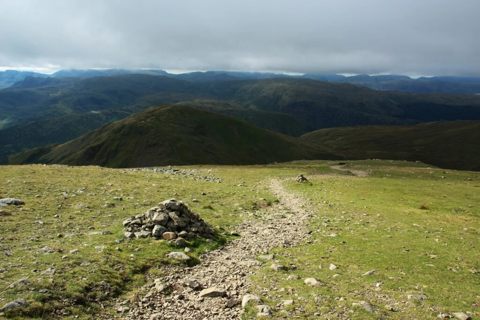 An image depicting the trail High Pike, Fairfield, and Hart Crag Loop from Ambleside and its surrounding area.