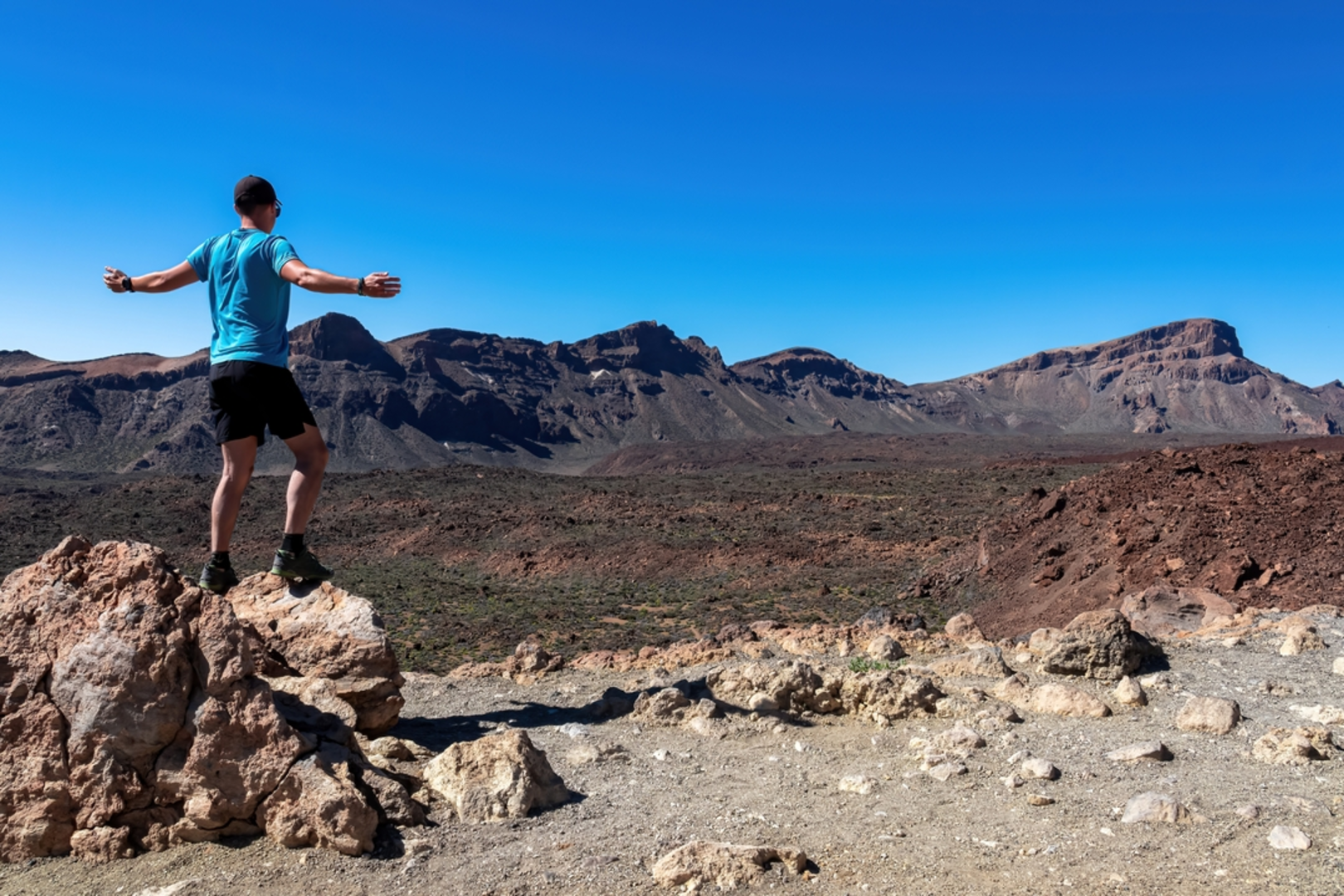 An image depicting the trail Town of Arico - Peaks of Arico PR TF 86 and its surrounding area.