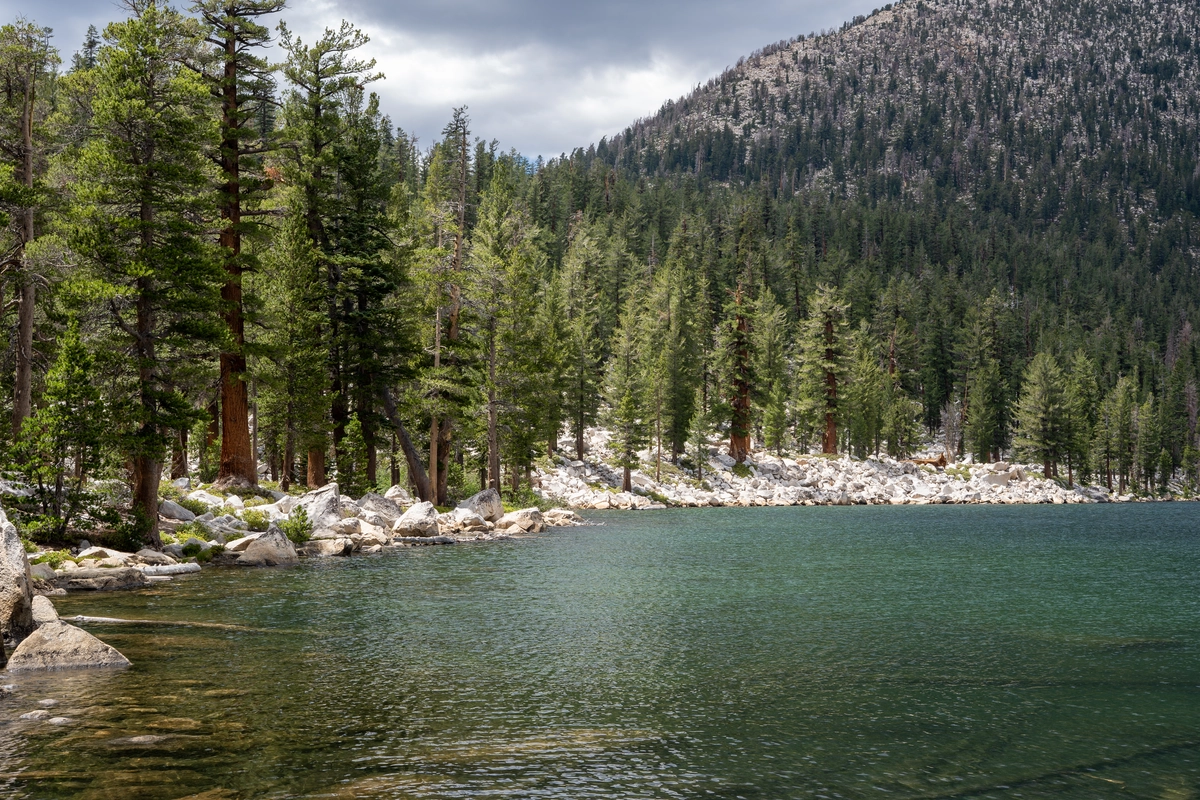 Devil's Bathtub Lake Trail