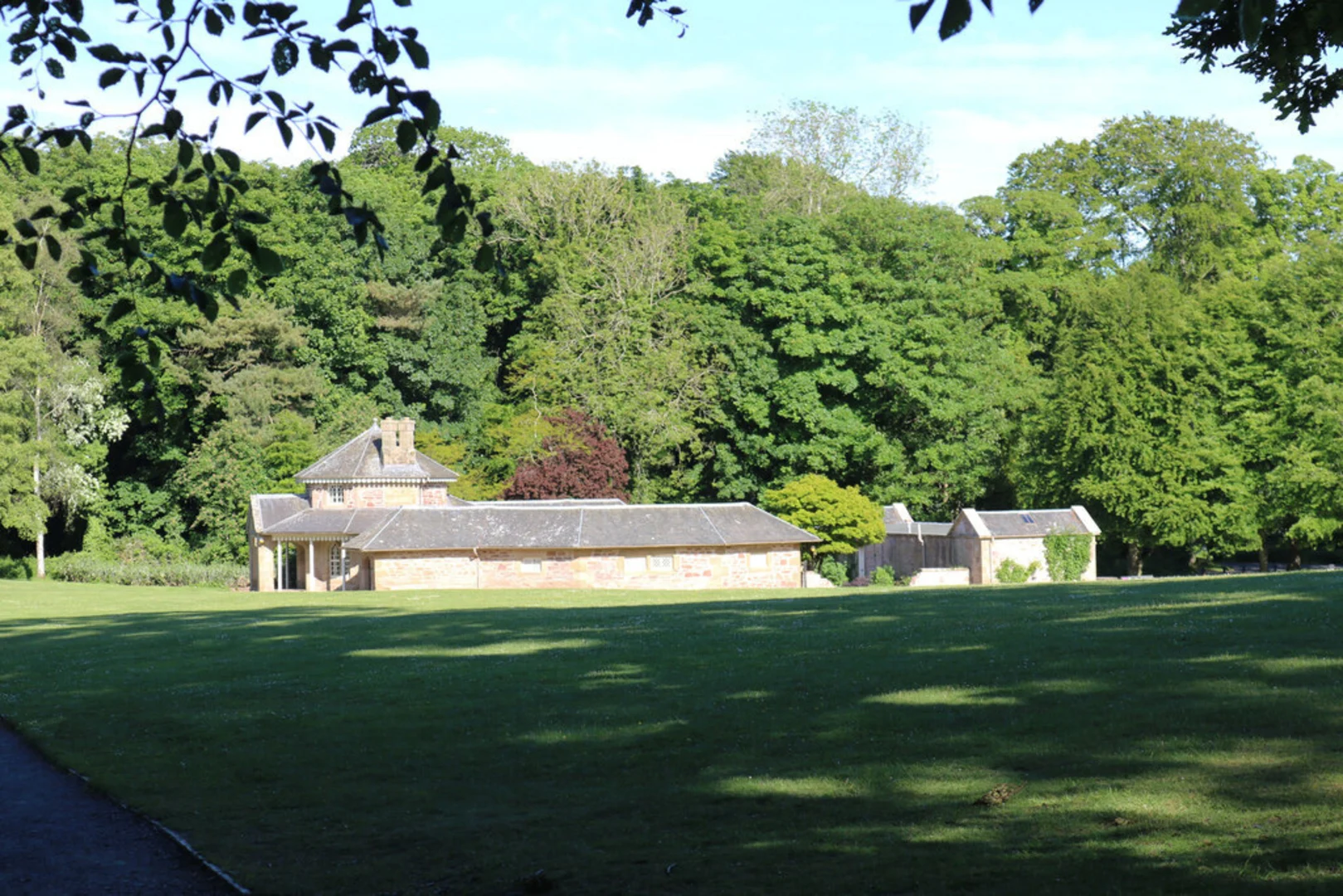 An image depicting the trail Culzean Castle Country Park Walk and its surrounding area.