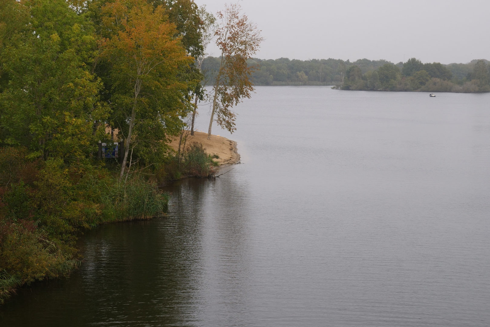An image depicting the trail Leukermeer and Reindersmeer Loop and its surrounding area.