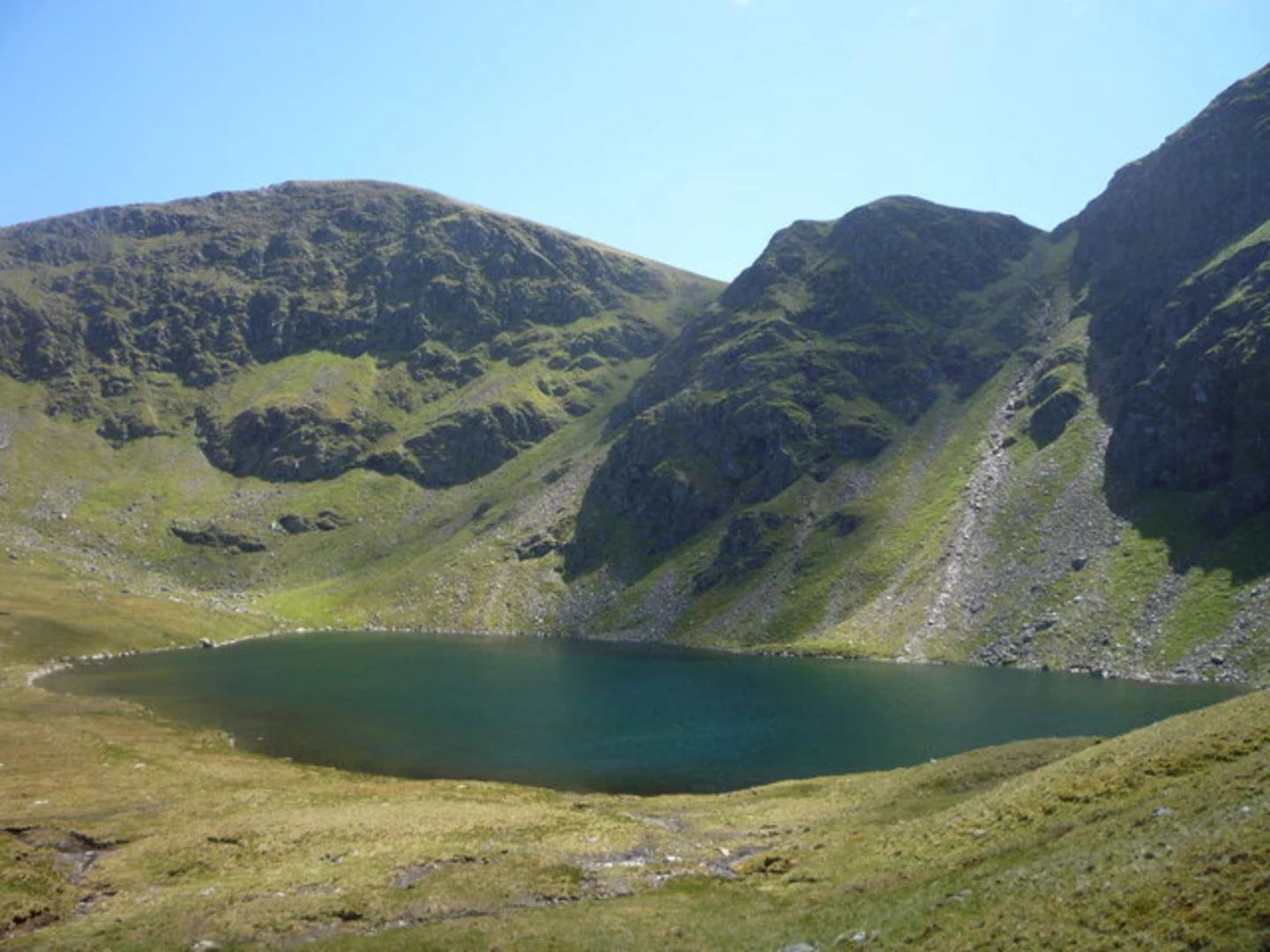An image depicting the trail Achallader's Five Peaks Loop and its surrounding area.