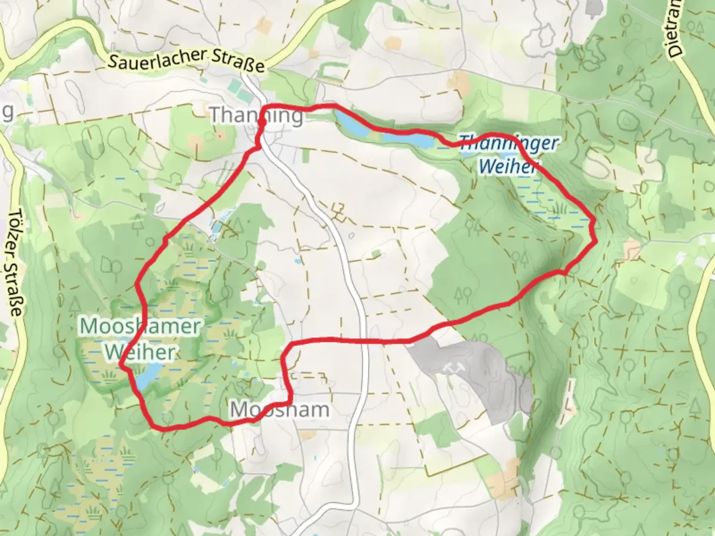 An image depicting the trail Thanning to Feldkirchen Loop via Thanninger Weiher and its surrounding area.