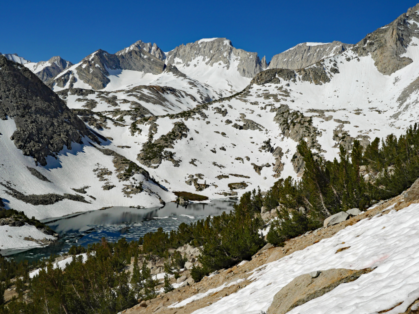 An image depicting the trail Marie Lakes Trail and its surrounding area.