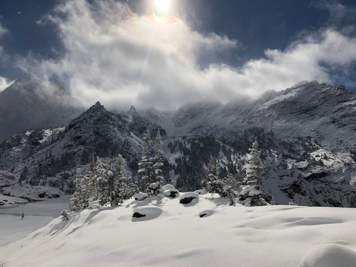 An image depicting the trail Blackmore Trail and its surrounding area.