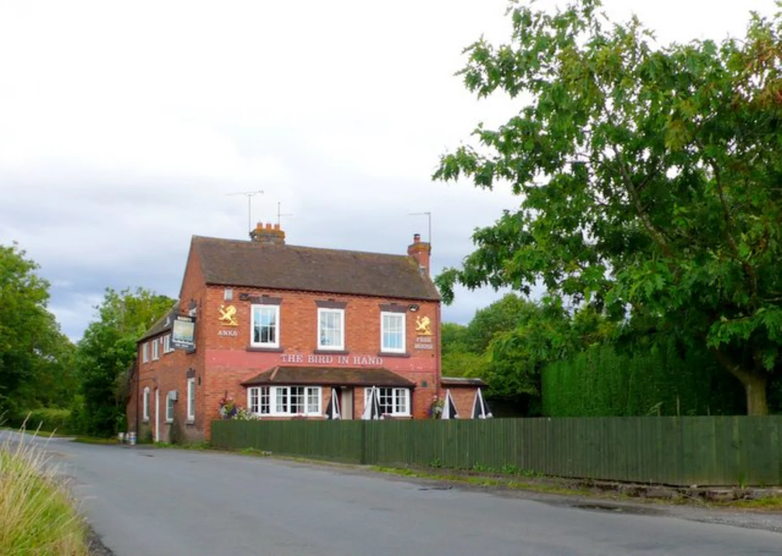 An image depicting the trail Dormston from Inkberrow Circular and its surrounding area.