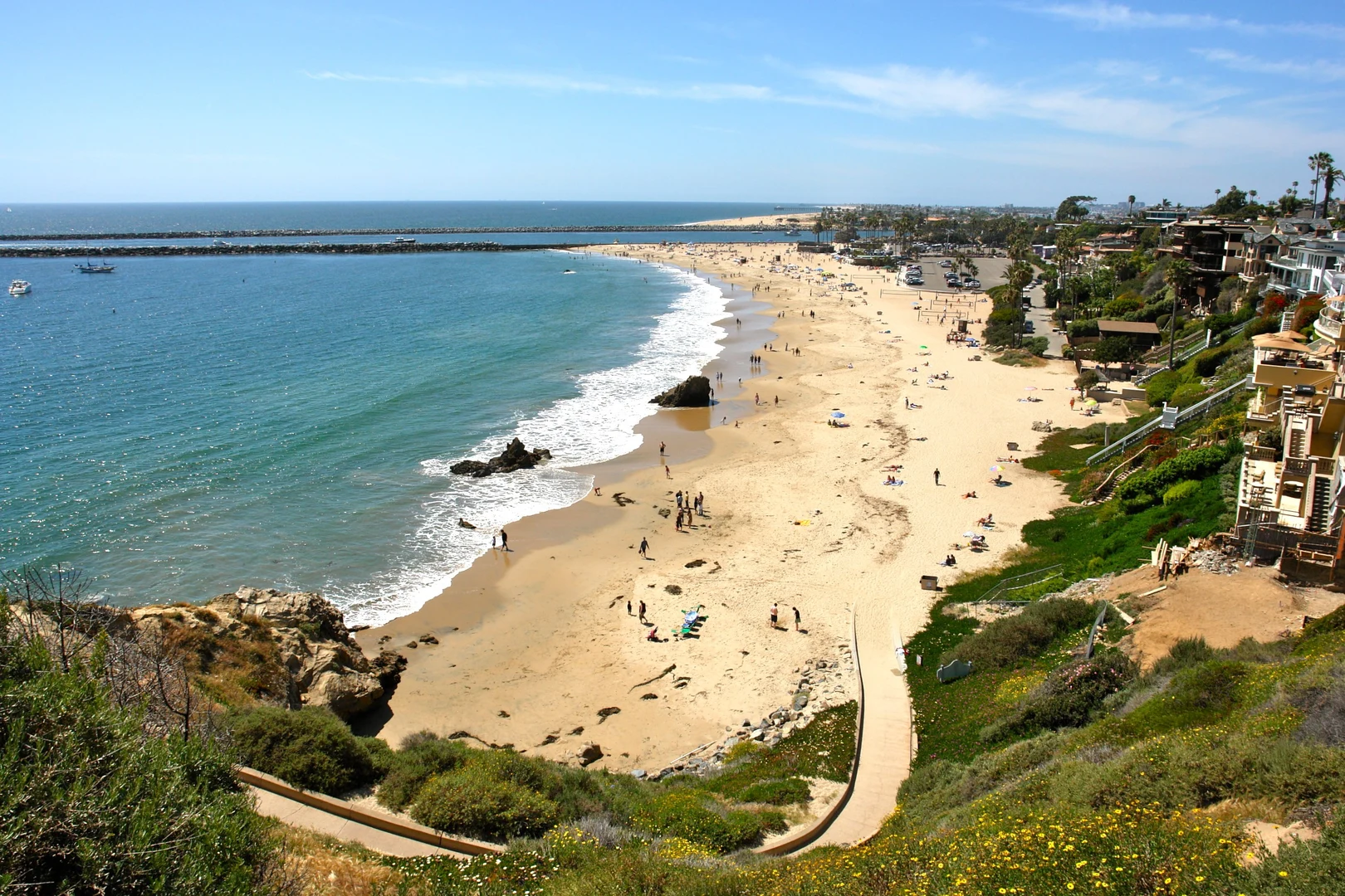 An image depicting the trail Dana Point and its surrounding area.