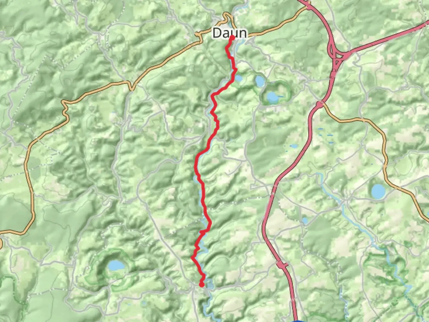 An image depicting the trail Daun to Manderscheid Walk and its surrounding area.