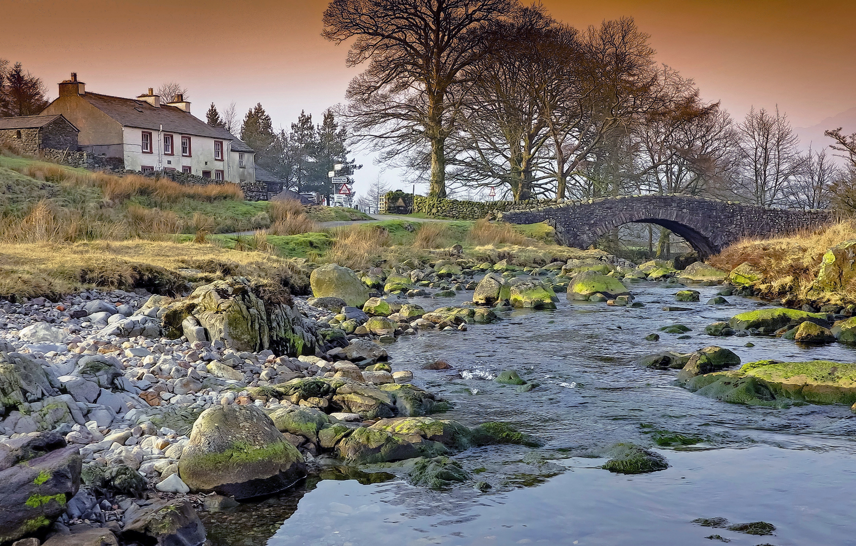 An image depicting the trail Ravenglass to Ambleside Walk and its surrounding area.