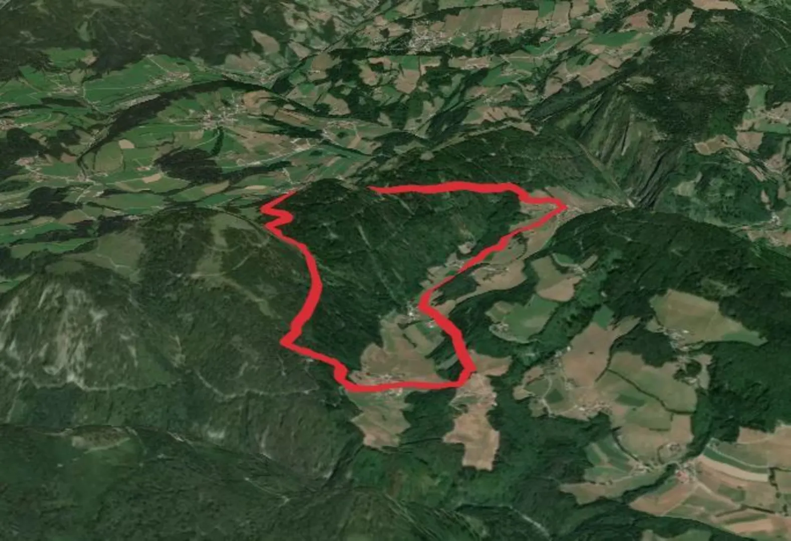 An image depicting the trail Naas Cave Trail and its surrounding area.