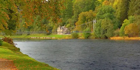 An image depicting the trail Moray Way and its surrounding area.
