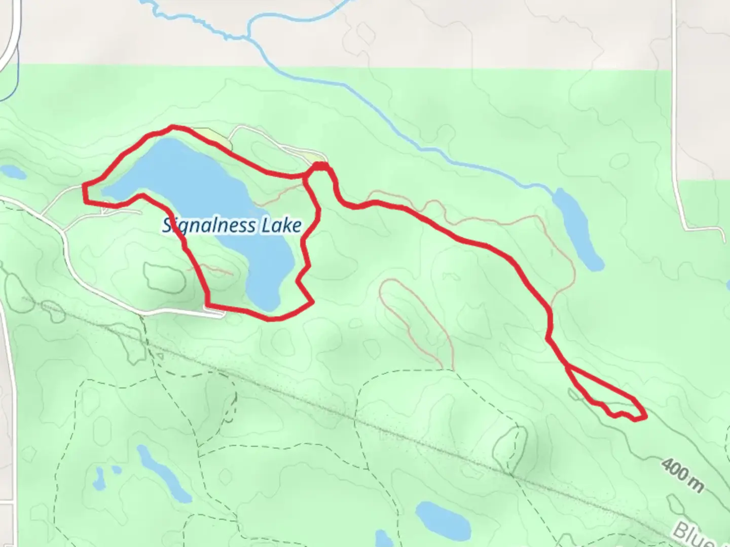 An image depicting the trail Signalness Lake via Mardy's Trail and its surrounding area.
