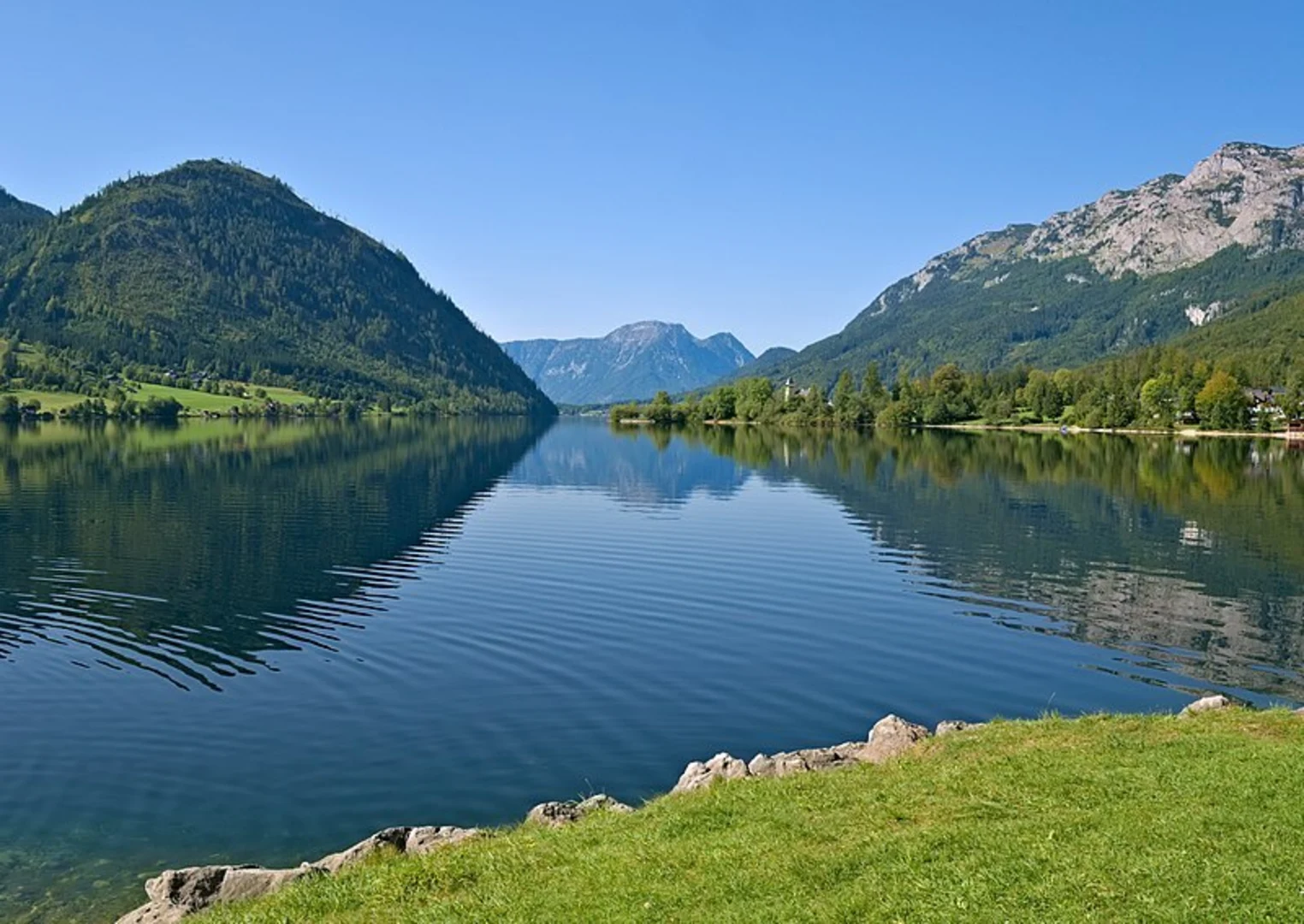 An image depicting the trail Herbal Loop - Gößl and its surrounding area.