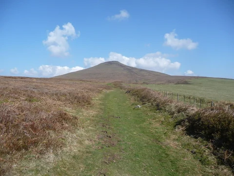 An image depicting the trail Abergavenny Sugarloaf Walk and its surrounding area.