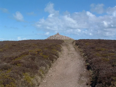 An image depicting the trail Little Hangman and Great Hangman Loop from Combe Martin and its surrounding area.