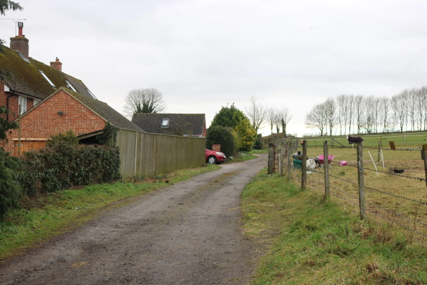 An image depicting the trail The Ridgeway Loop and its surrounding area.