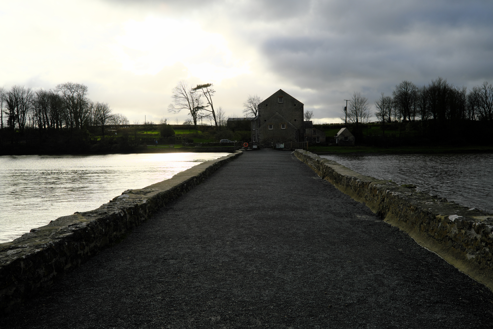 An image depicting the trail Carew Walk and its surrounding area.