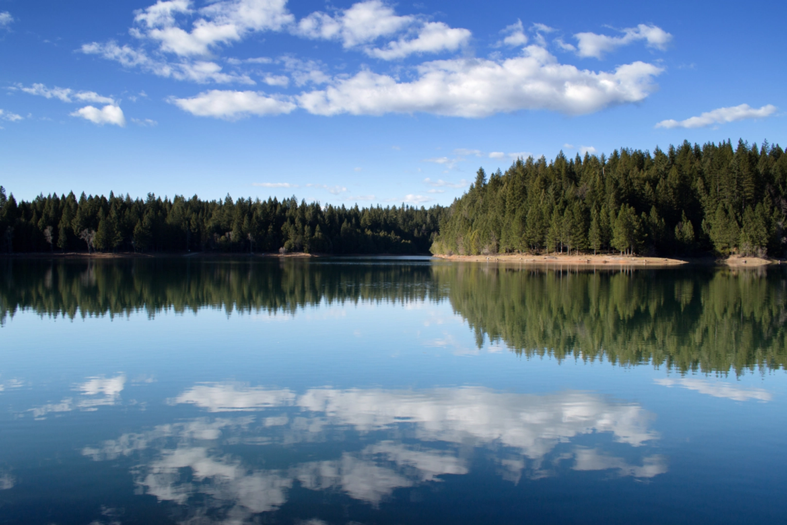 An image depicting the trail Paradise Lake, Castle Pass via Castle Valley Trail and its surrounding area.