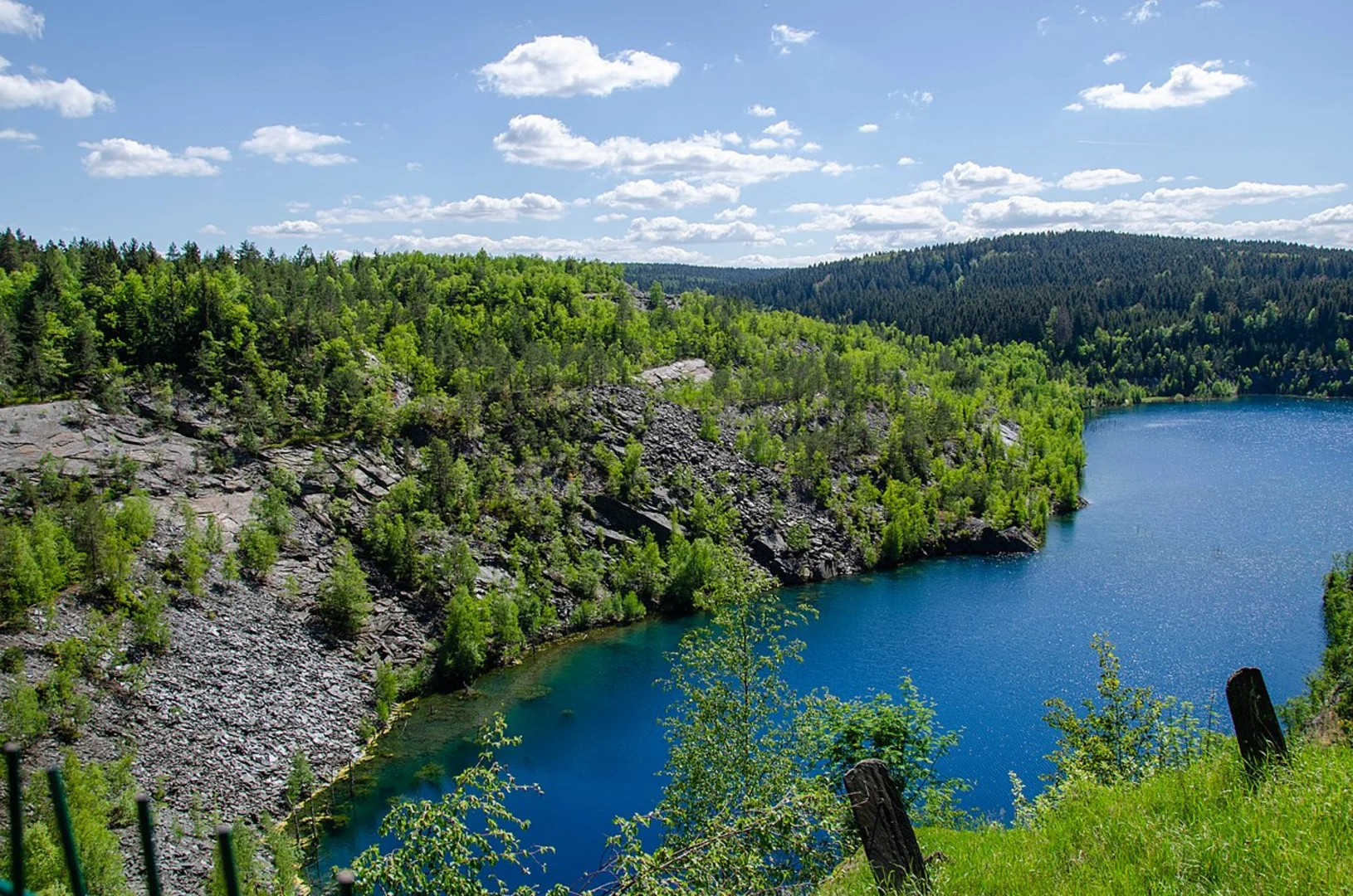 An image depicting the trail Agentenschleuse via Kolonnenweg and its surrounding area.