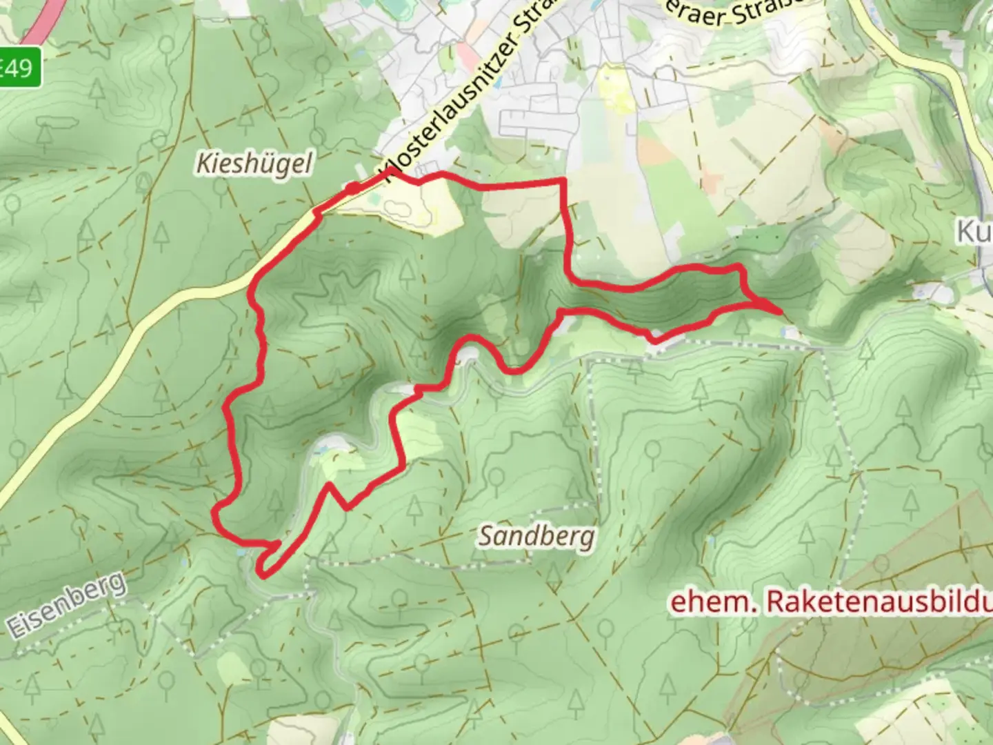 An image depicting the trail Sommerfrische Weg and its surrounding area.