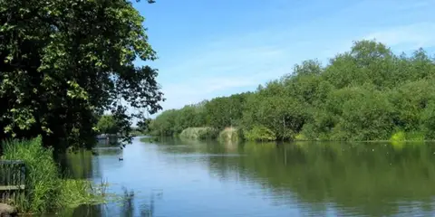 An image depicting the trail Pershore Circular and its surrounding area.
