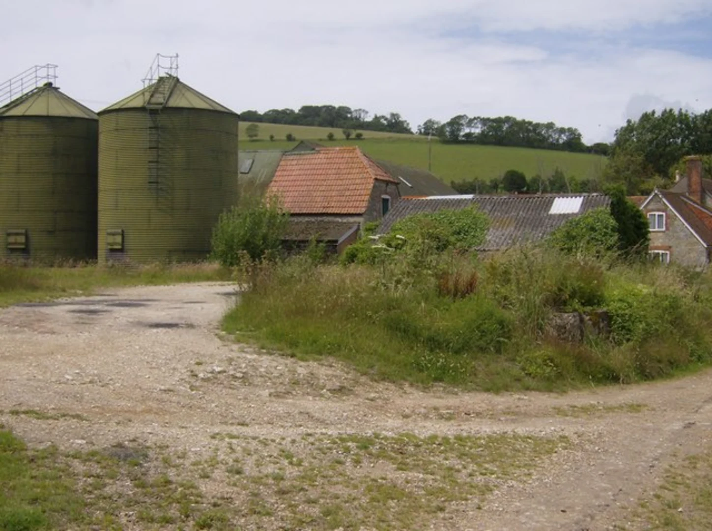 An image depicting the trail Bowcombe Down from Carisbrooke - IOW and its surrounding area.