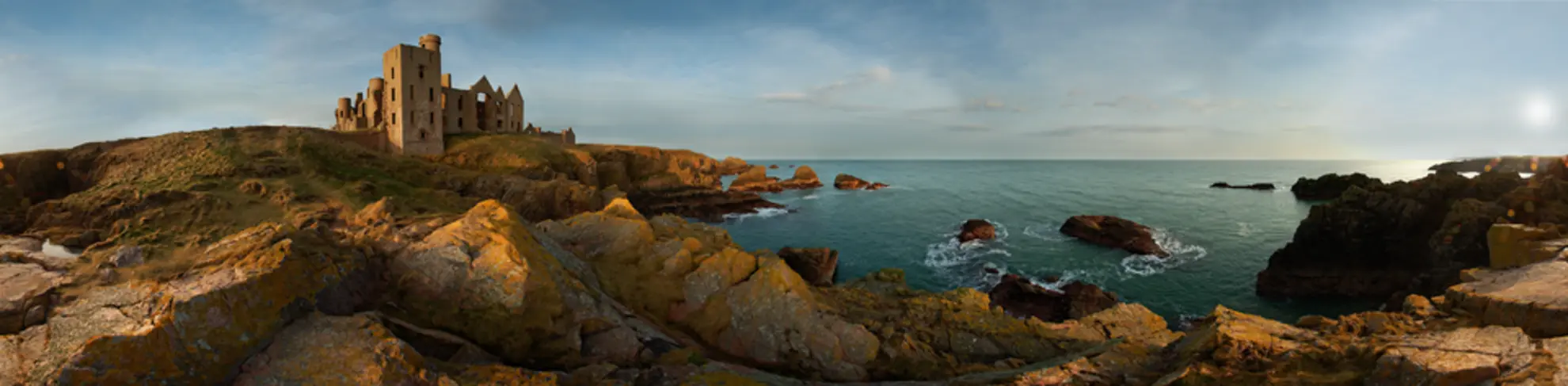 An image depicting the trail Slains Castle to Bullers of Buchan Loop and its surrounding area.