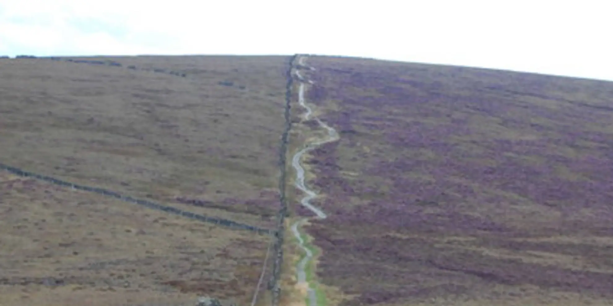 An image depicting the trail Shining Tor and Goyt's Clough from Derbyshire Bridge and its surrounding area.