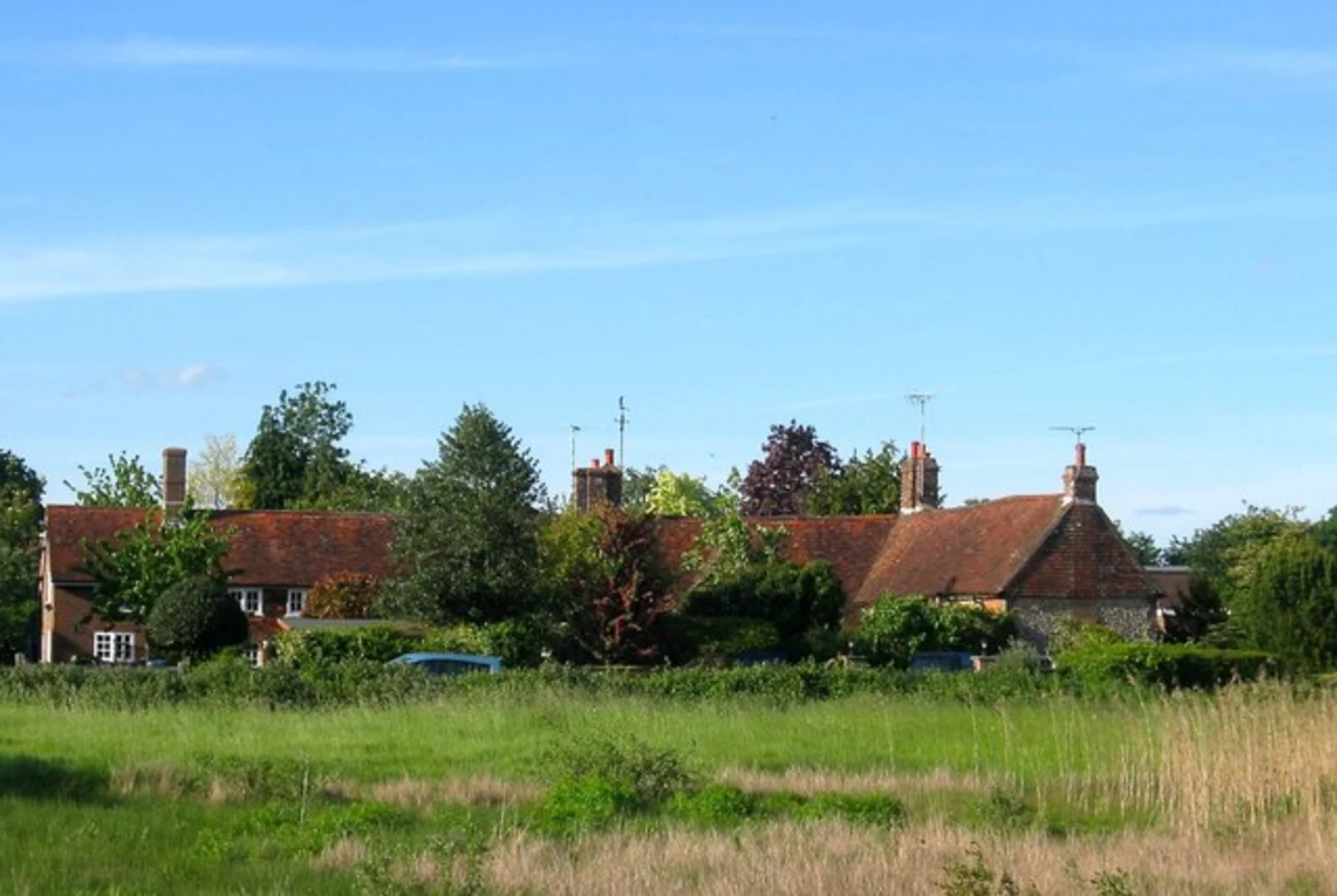 An image depicting the trail Henfield and Woodmancote Loop and its surrounding area.
