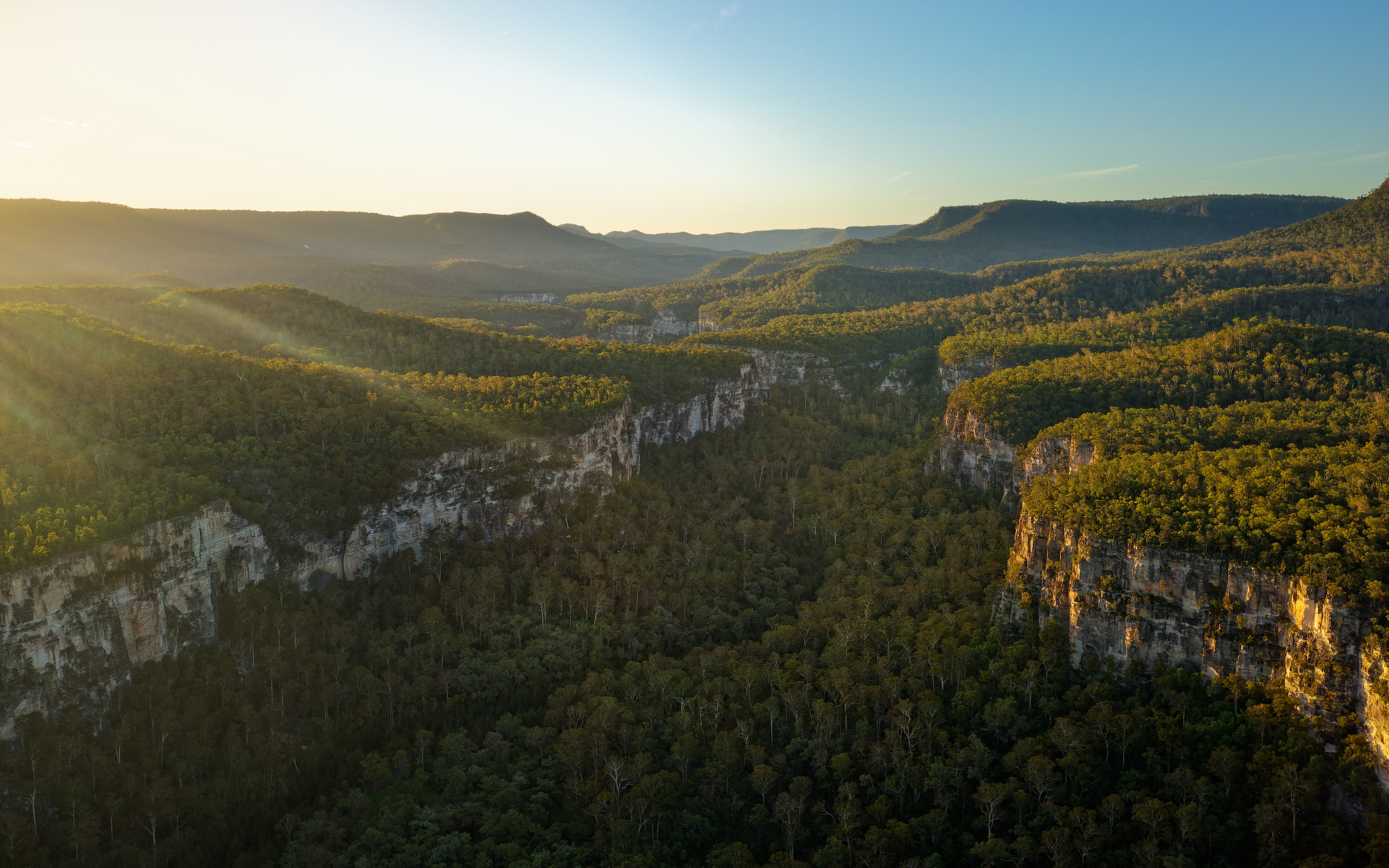 An image depicting the trail Carnarvon National Park and its surrounding area.