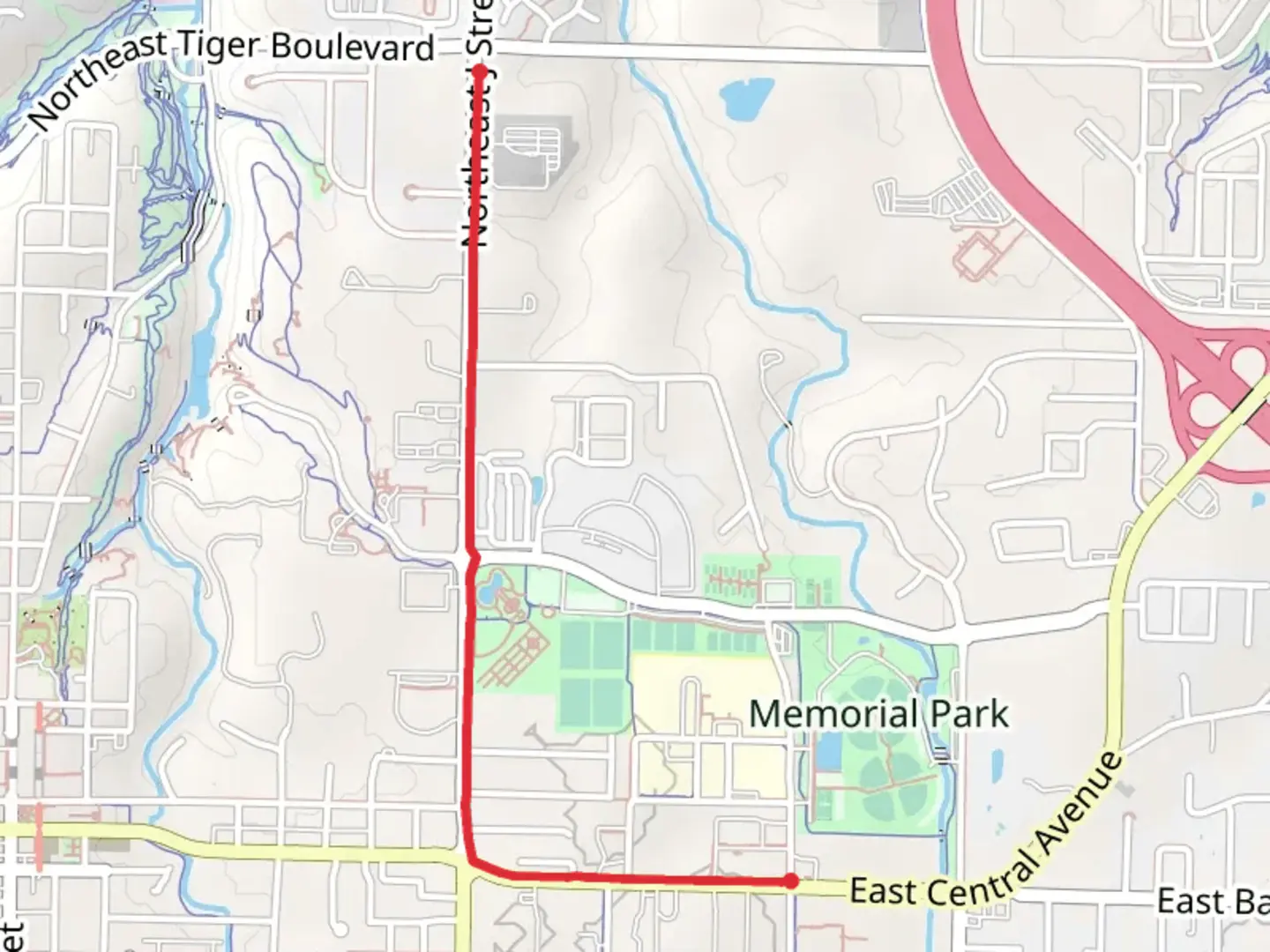 An image depicting the trail Heritage Trail - Central and J St Sidepath East and its surrounding area.