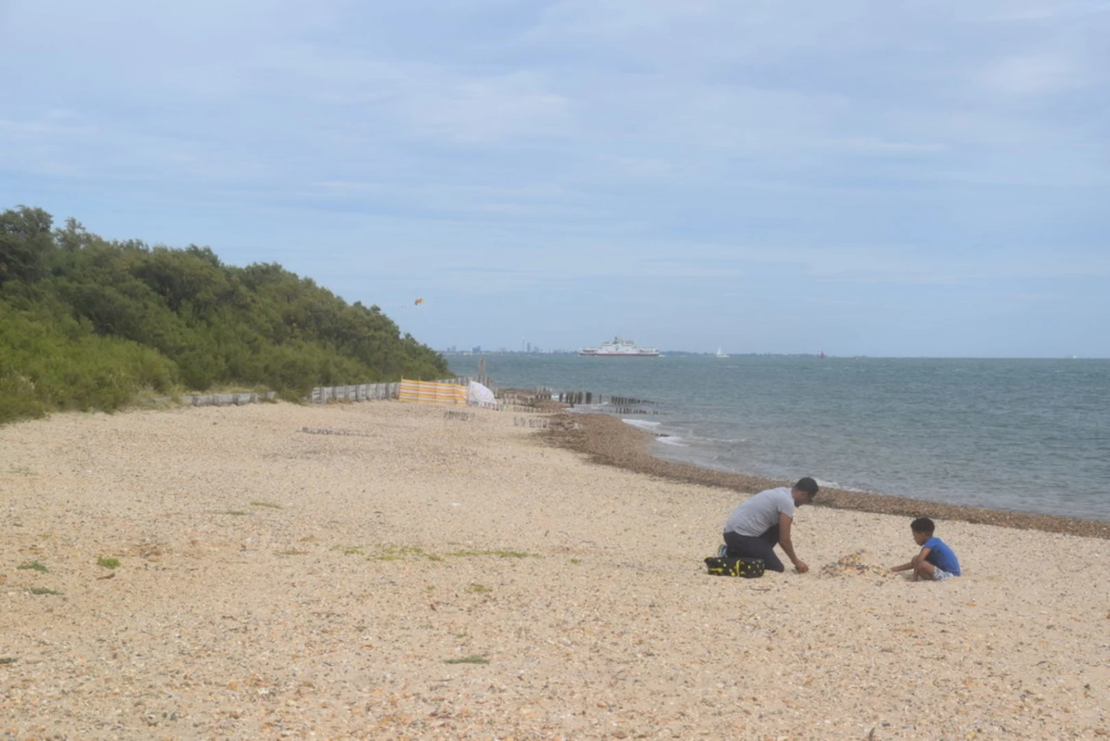 An image depicting the trail Lepe Country Park and Allwoods Copse and its surrounding area.