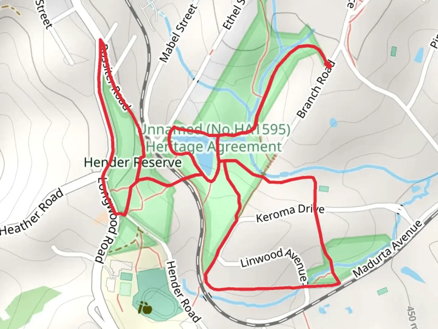 An image depicting the trail Woorabinda Bushland Reserve Loop and its surrounding area.