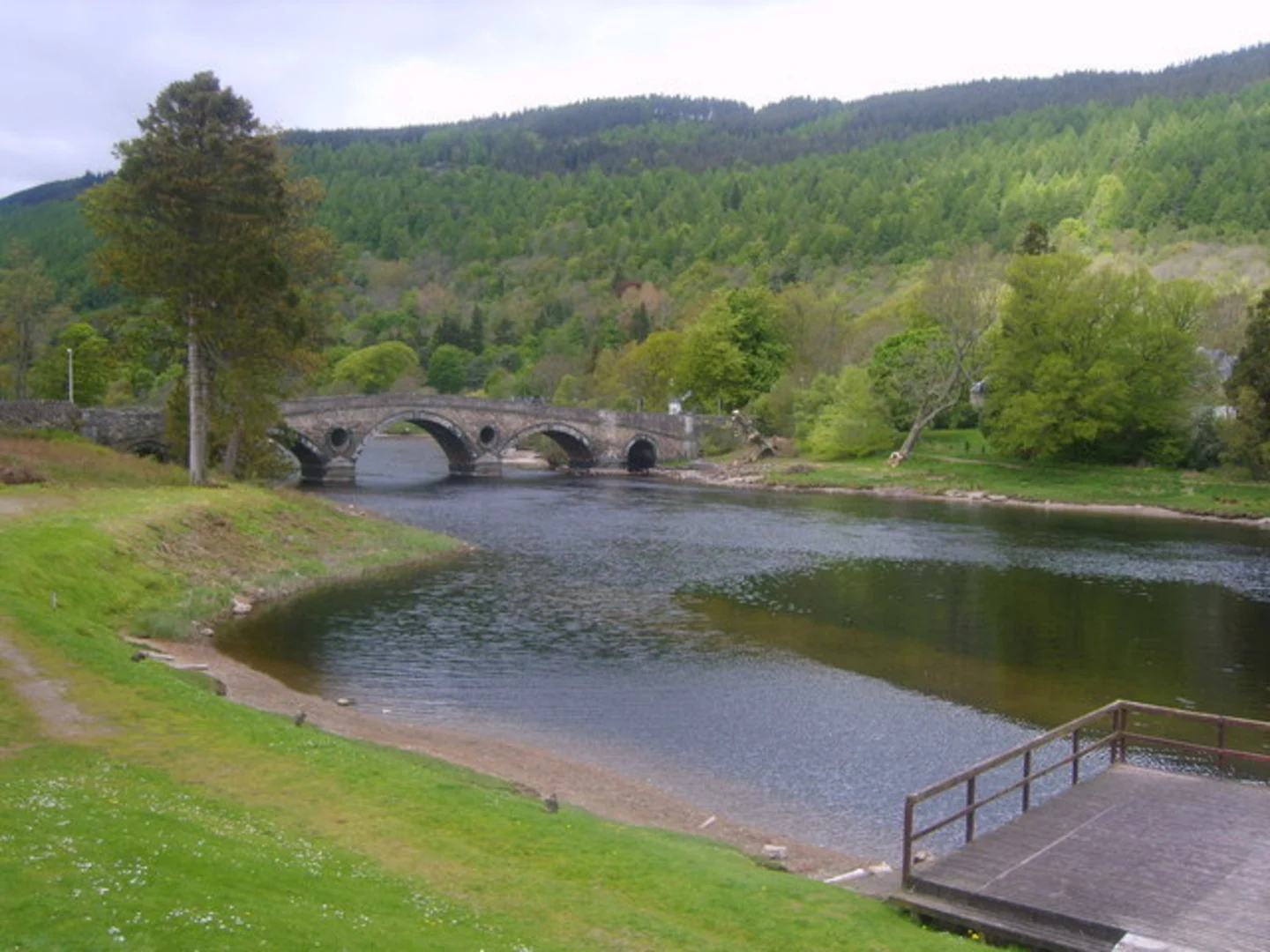 An image depicting the trail Taymouth Loop Trail from Kenmore and its surrounding area.