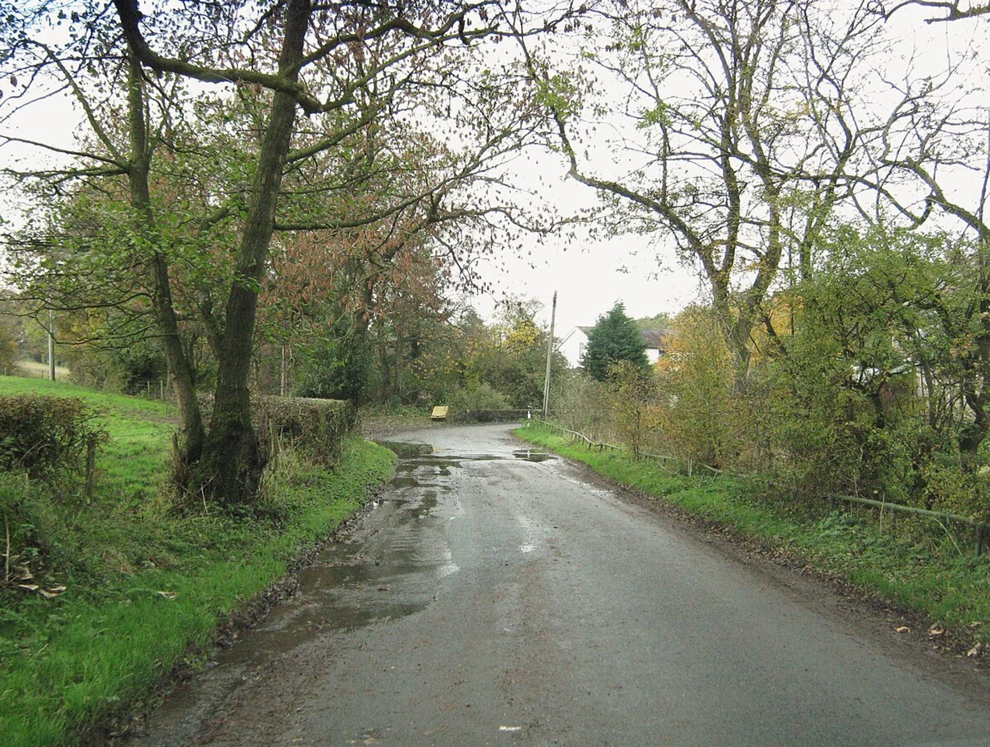 An image depicting the trail The Top Lock Loop - Wheelton and its surrounding area.