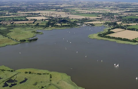 Brumstead to Bastwick Walk via Weaver's Way