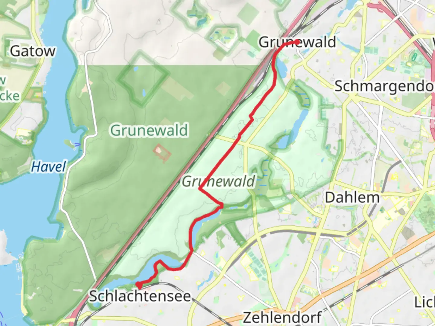 An image depicting the trail Schlachtensee to Grunewald via Krumme Lanke and its surrounding area.