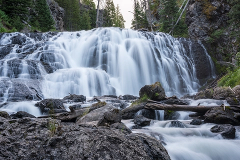 An image depicting the trail Kepler Cascades Trail and its surrounding area.