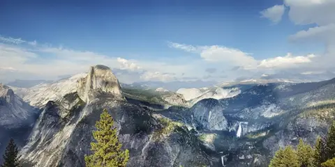 An image depicting the trail Pacific Crest Trail - Northern California and its surrounding area.