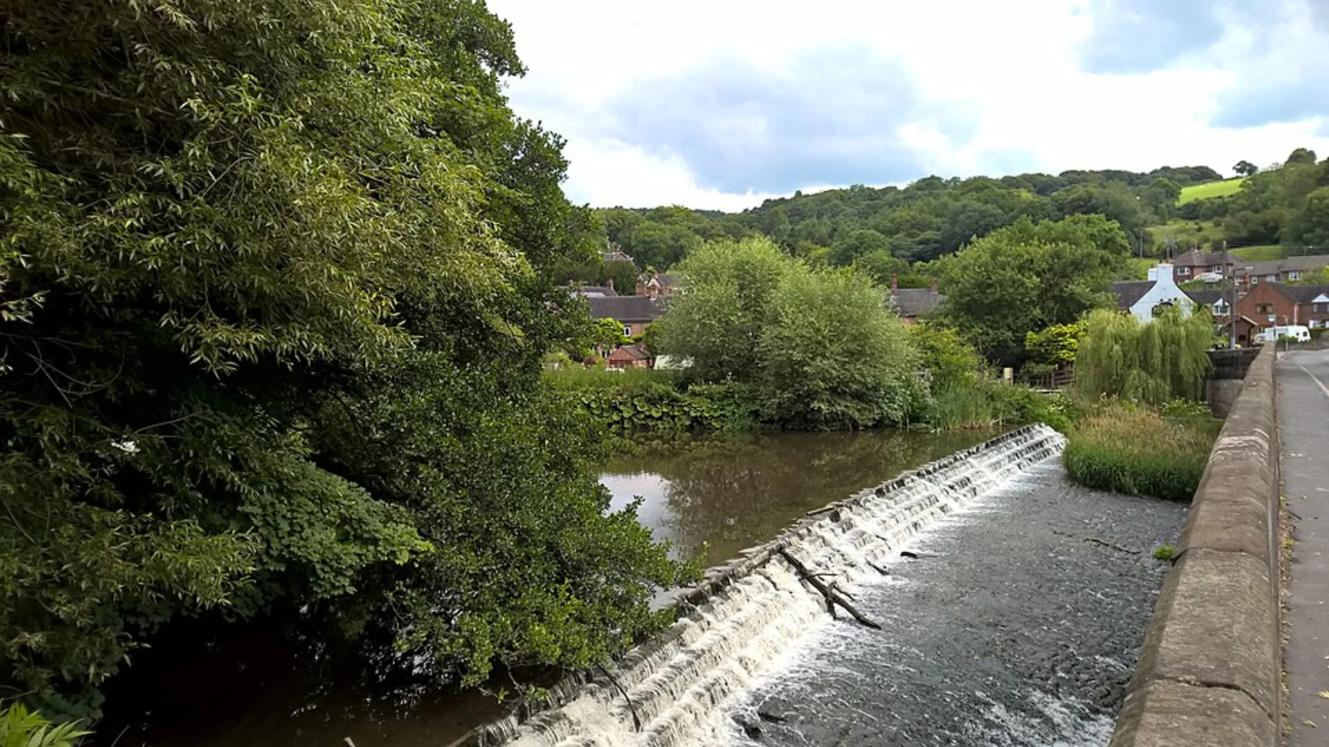 An image depicting the trail River Churnet Streamside Walk - Oakamoor and its surrounding area.