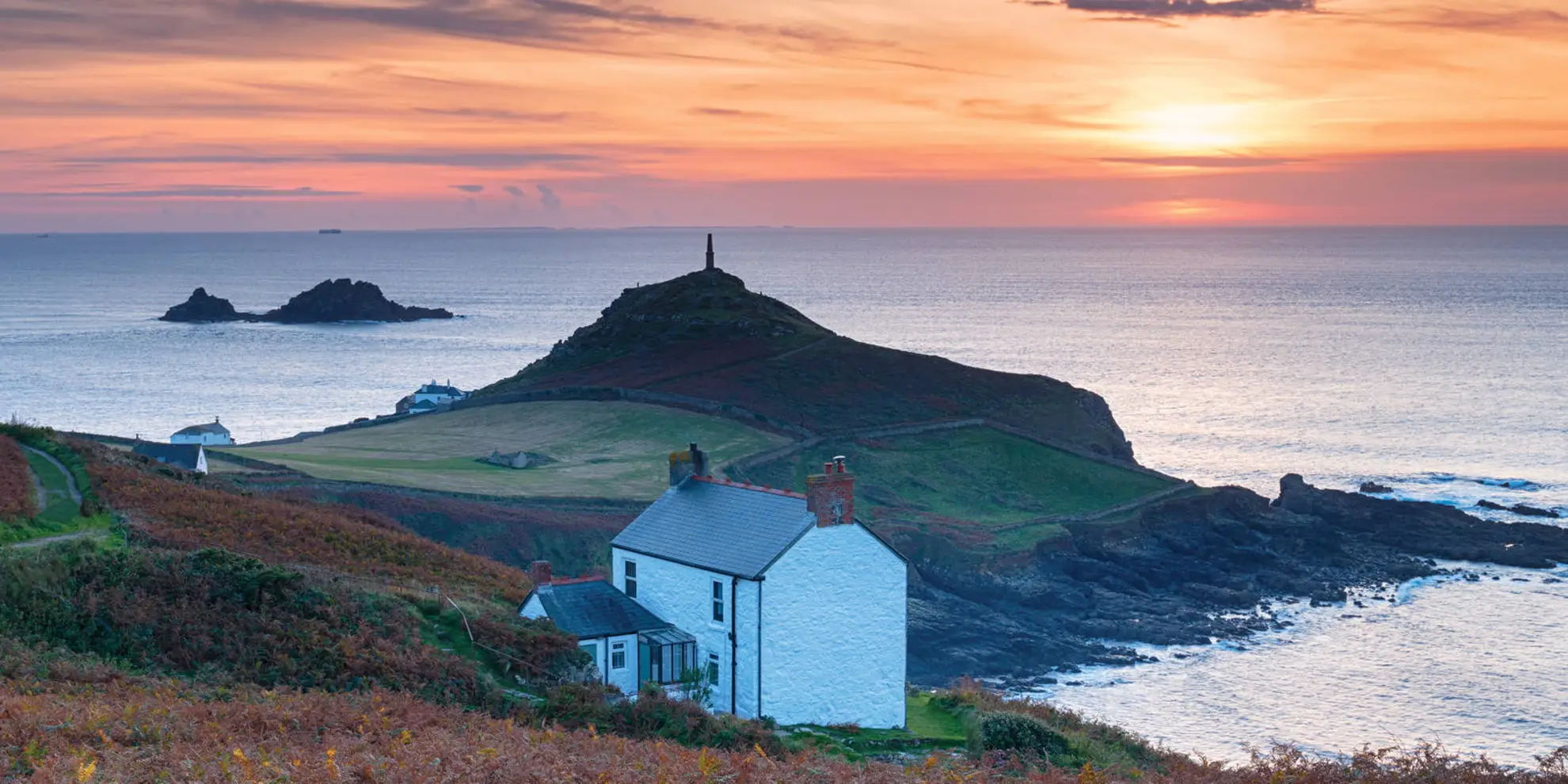An image depicting the trail Lands End Youth Hostel - Geevor and its surrounding area.