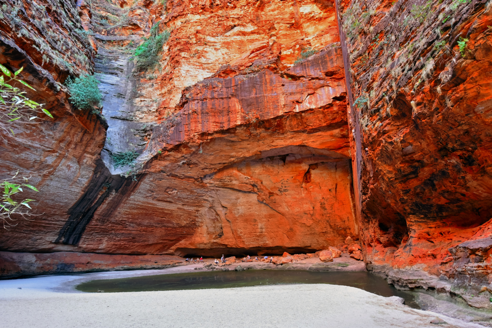 An image depicting the trail Cathedral Gorge Trail and its surrounding area.