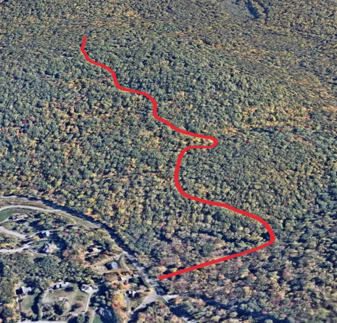 An image depicting the trail Sterling Mine Road and its surrounding area.