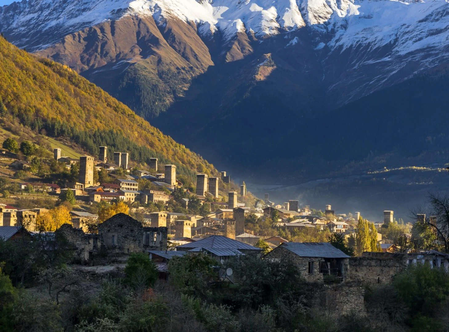 An image depicting the trail Mestia to Ushguli and its surrounding area.