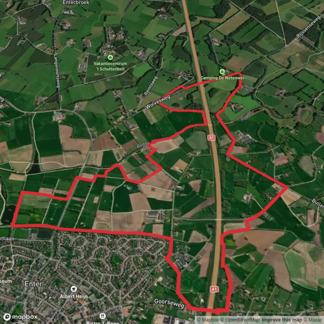 An image depicting the trail De Mors and Oale Wolfs via Kartelaarsdijk and its surrounding area.