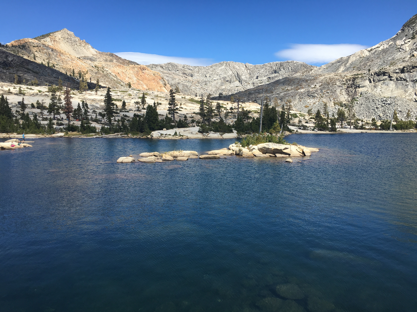An image depicting the trail Lake Schmidell via Red Peak Stock Trail and its surrounding area.