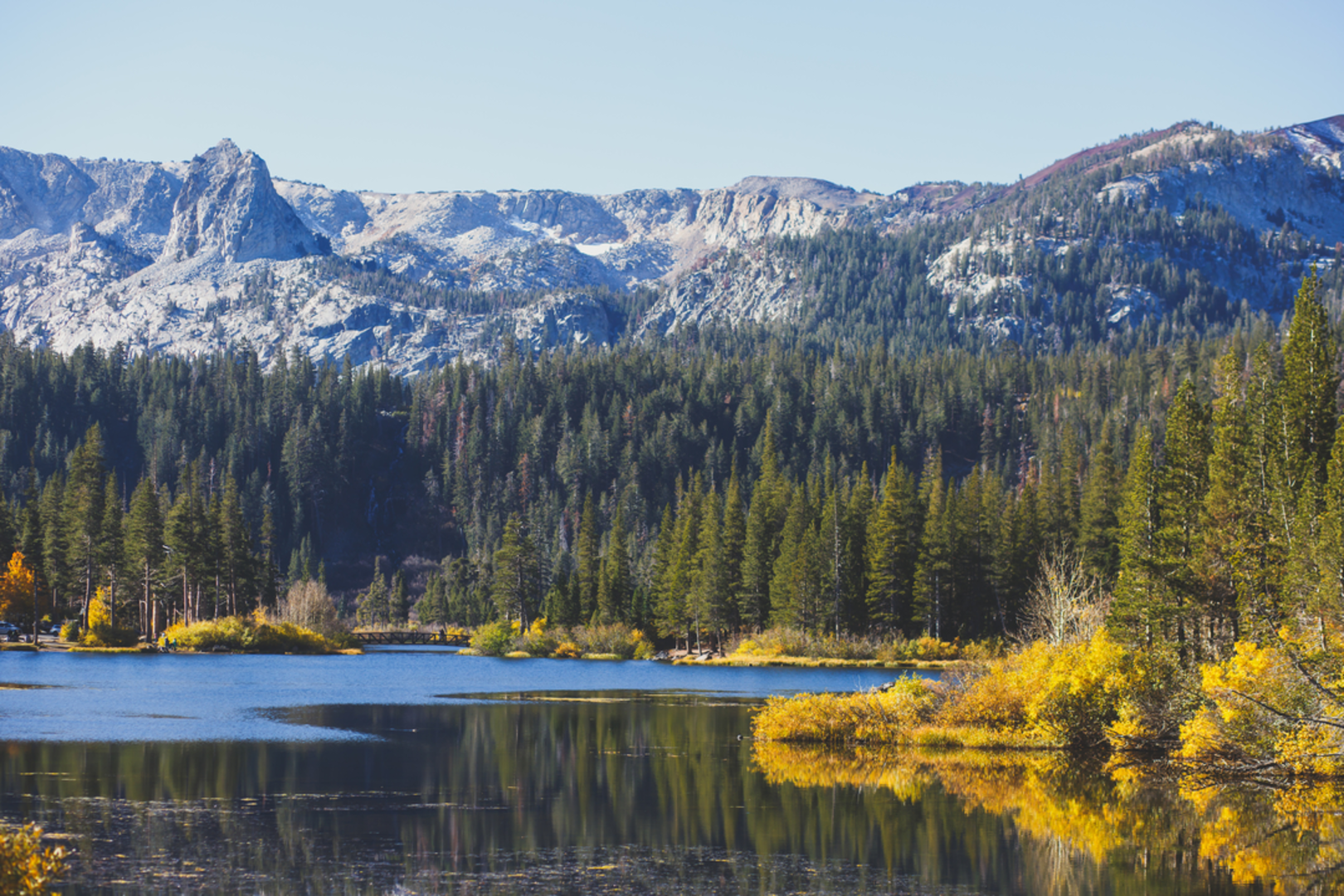 An image depicting the trail Lake George to Emerald Lake via Coldwater Campground Trail and its surrounding area.