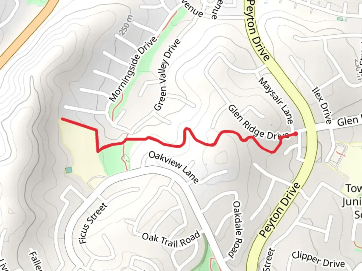 An image depicting the trail Oak Ridge Footpath and its surrounding area.